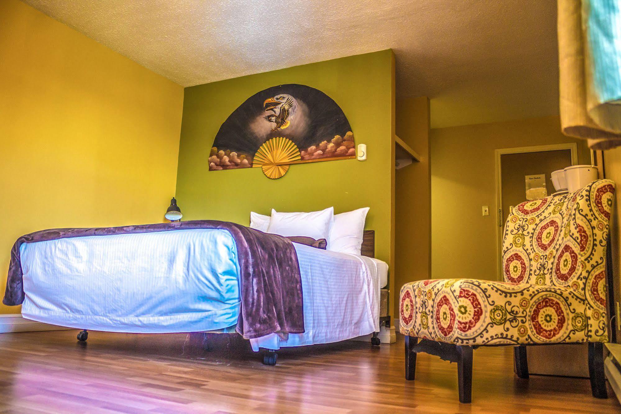 Dreamcatcher Lodge Stephenville Bagian luar foto